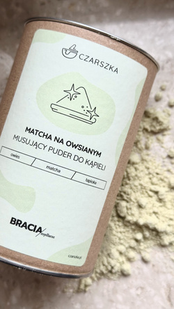 CZARSZKA Matcha na Owsianym musujący puder do kąpieli 300 g