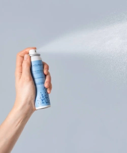 Naturigin Thickness Booster Spray wzmacniający i zwiększający objętość włosów wersja podróżna 75 ml